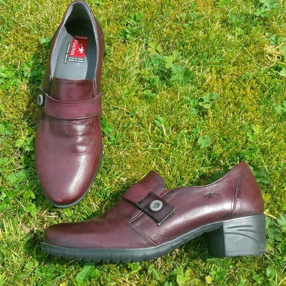 Plum Color Leather Mid-Heeled Shoes Made in Spain - Picture 2 of 4